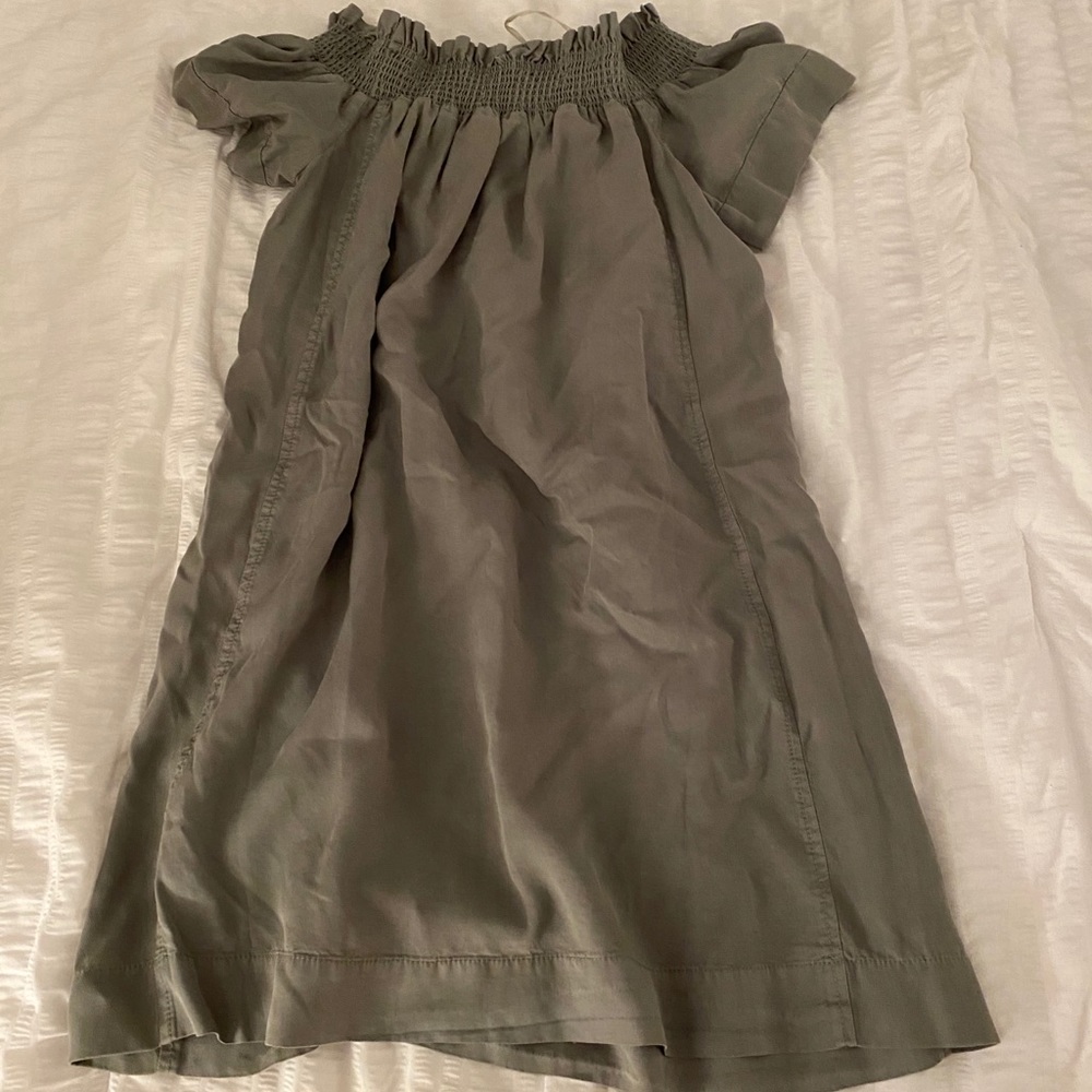 Green shift dress